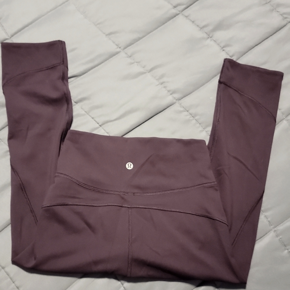 Excellent condition Lululemon workout pants